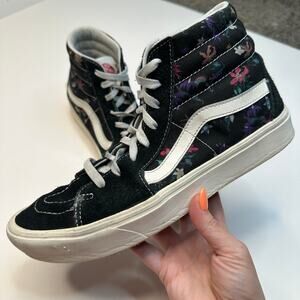 VANS SK8-Hi Comfycush Fatal Floral Black Skate Shoes